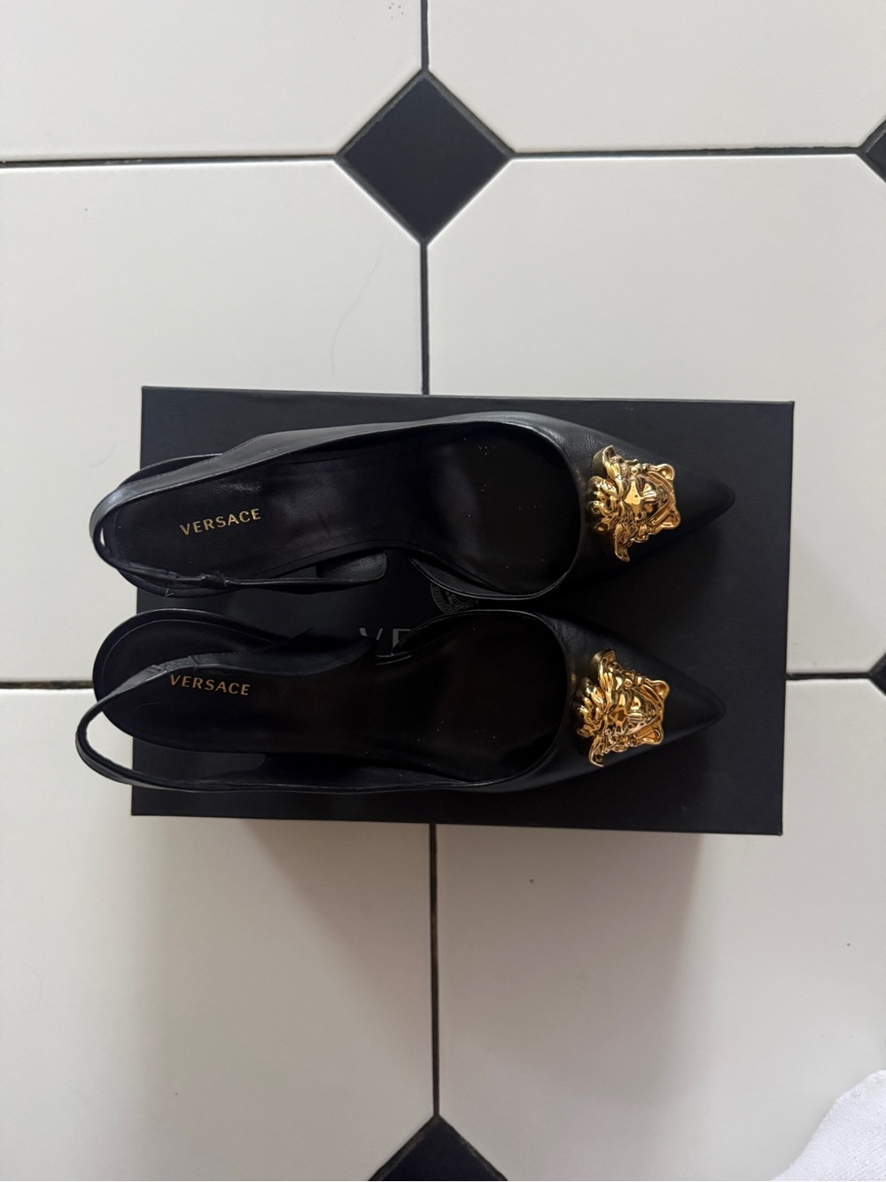 Versace women’s Medusa sling back h.75 vitello 37.5